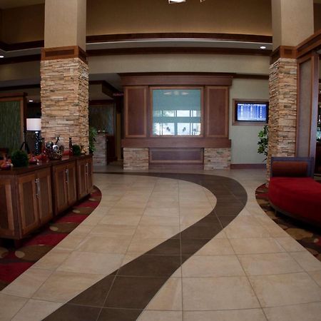 Hilton Garden Inn Milwaukee Airport Интерьер фото