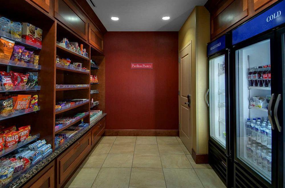 Hilton Garden Inn Milwaukee Airport Удобства фото
