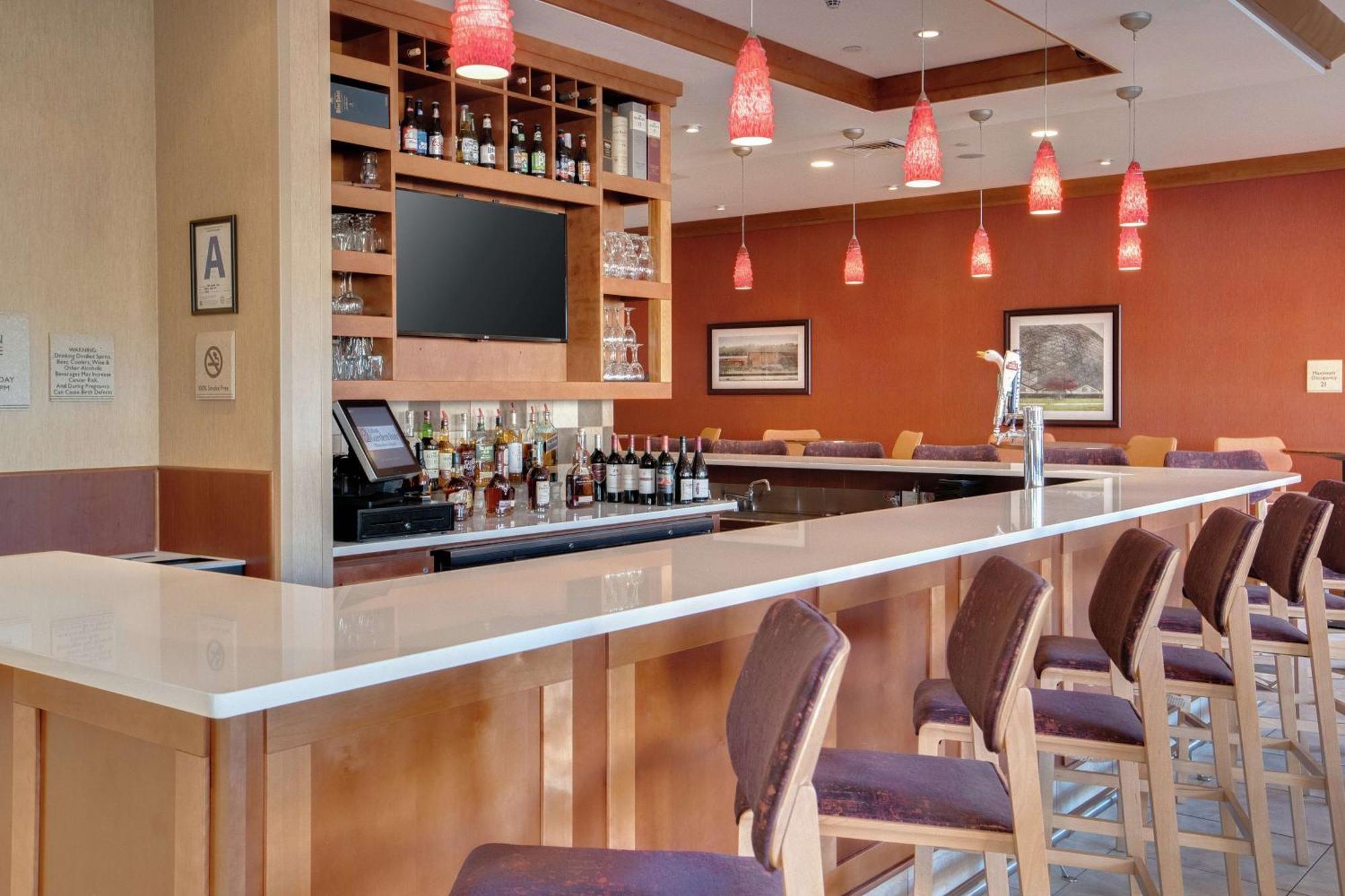 Hilton Garden Inn Milwaukee Airport Экстерьер фото