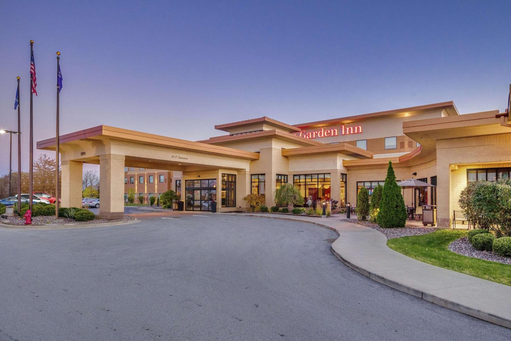 Hilton Garden Inn Milwaukee Airport Экстерьер фото