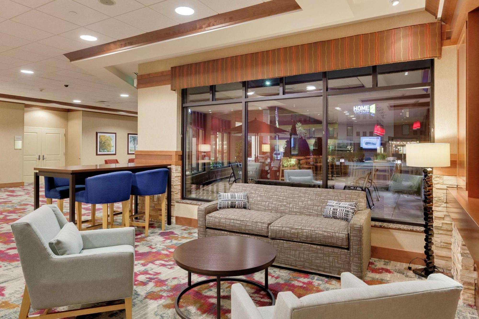 Hilton Garden Inn Milwaukee Airport Экстерьер фото