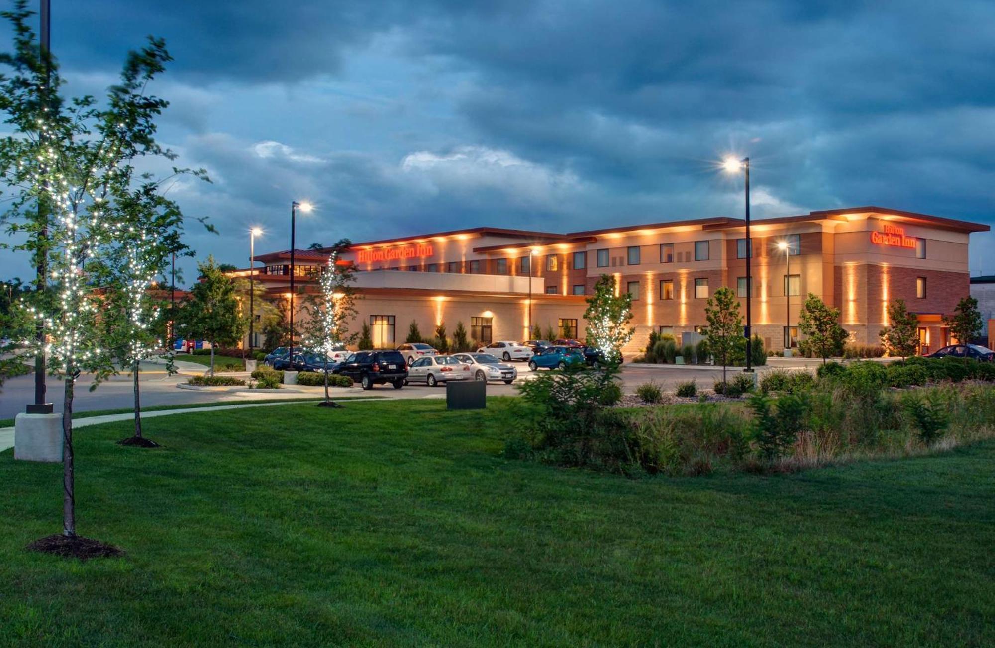Hilton Garden Inn Milwaukee Airport Экстерьер фото