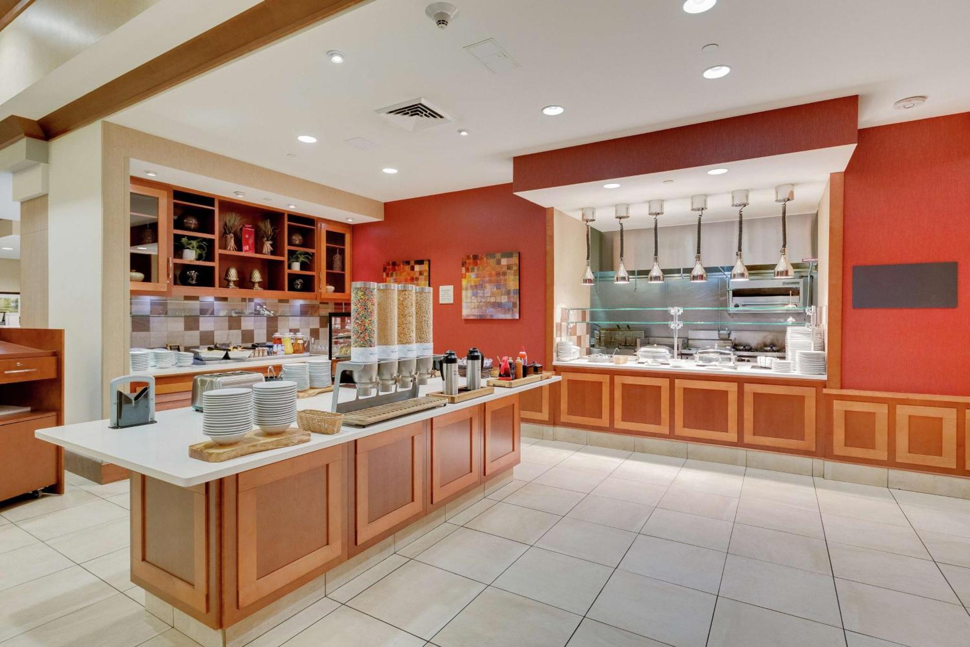 Hilton Garden Inn Milwaukee Airport Экстерьер фото