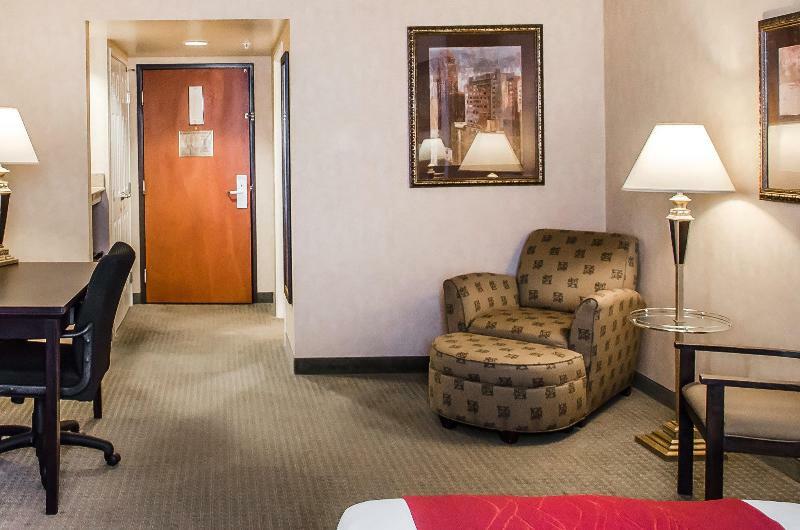 Hilton Garden Inn Milwaukee Airport Экстерьер фото