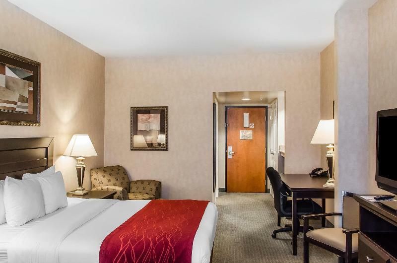 Hilton Garden Inn Milwaukee Airport Экстерьер фото